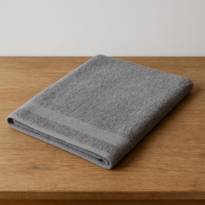 Toalla de ducha gris 70 x 140 cm
